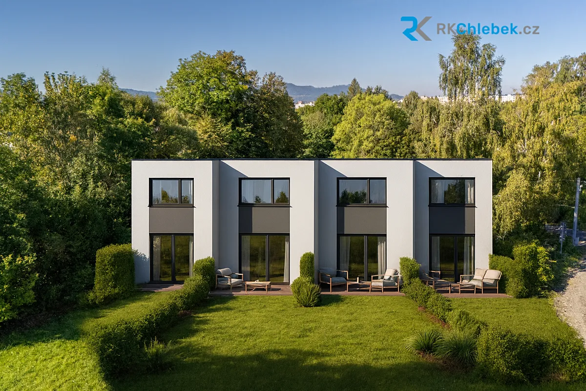 Prodej stavebního pozemku 1533 m²